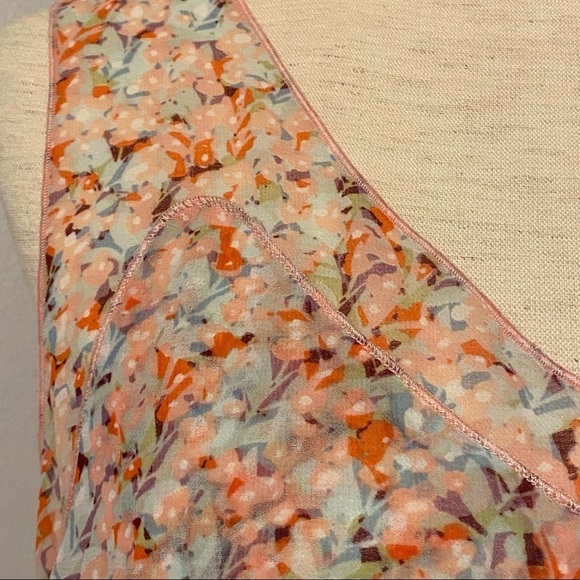 Cabi Bella Floral Tiered Tank Top Size Medium Sleeveless Chiffon Style 5032 - Picture 4 of 10